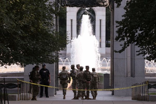 US Government hunts vandal after Washington World War II Memorial filled with soap bubbles