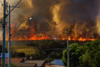 Stourbridge Wildfire Burns Six Homes as England and Wales Hit 1,017 Fires Before Autumn