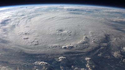 Space storms could put airline passengers at radiation risk, scientists warn