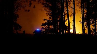 France wildfire forces 525 people to flee as Landes forest burns