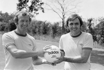 Man United and Aston Villa pay tribute after death of ex-goalkeeper Jimmy Rimmer