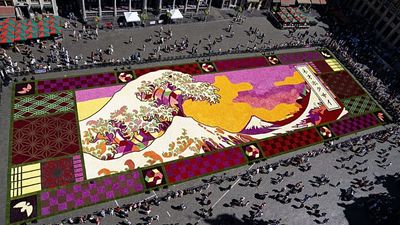 Brussels central square transformed into giant Japan-inspired flower carpet