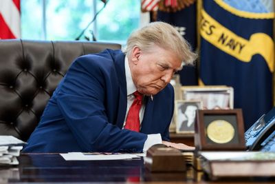 Donald Trump Diaper Rumours Origin: White House Slams Biographer as 'Lying Sack of S***' in Tirade