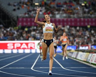 European Athletics Championships 2026: Werro holds off Hodgkinson for gold in 800m, Hughes takes silver in 200m – as it happened