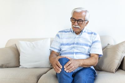 Most American Adults with Arthritis Still Report Moderate to Severe Joint Pain, Federal Survey Data Show