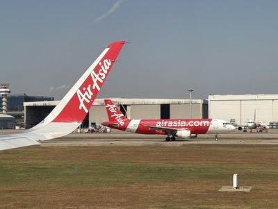 Surging fuel costs dent airlines' performance