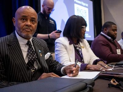 Democrats' early 2028 primary calendar set to prioritize Black and Latino voters, organized labor