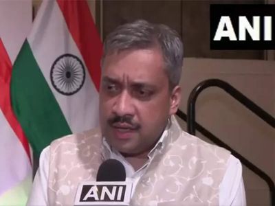 Indian envoy leads celebration of Independence Day in Singapore