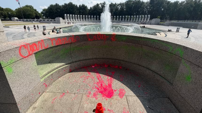 Kentucky woman faces charges after vandalising World War II memorial in Washington DC