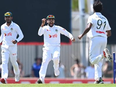 Bangladesh close to historic Test win over Australia after strong Day 3 performace