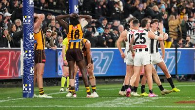 Yet Moore MCG drama as Magpies, Hawks draw again