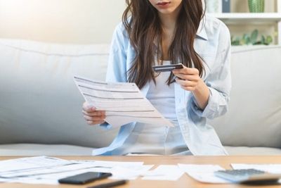 Your Credit Card Limit Was Cut — Here’s Why It Can Happen Even If You Never Missed a Payment