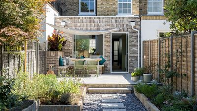 4 Ways Designers Make a Narrow Garden Feel Twice As Wide — "I Like to Create a Sense of Journey," Says One Expert