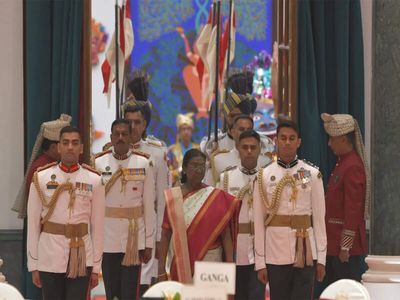 PM Modi, Ram Nath Kovind attend President Murmu's Independence Day 'at home' reception