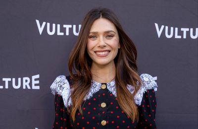 Elizabeth Olsen gives birth