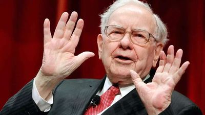 Still holding cash at home? Warren Buffett calls it oxygen, but says it’s not good as an asset