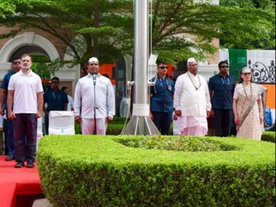 Congress should apologise for insulting Vande Mataram on Independence Day: Amit Shah