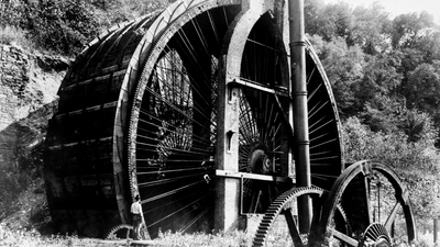 In 1913, engineers built Troy Federal Dam to improve Hudson River navigation, and 113 years later it still serves New York’s canal system