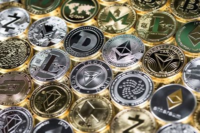 Anthony Scaramucci's Clapback, World Liberty's Bank Charter and More: This Week In Crypto