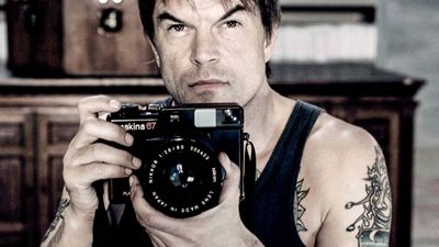 Film photographers are still obsessed with the Plaubel Makina 67 – in fact, this medium format camera is worth far more today than when it was new!