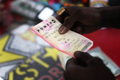 Powerball Jackpot Resets to $35 Million for August 15 Drawing, Days After Illinois Billionaire's Big Night