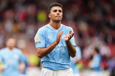 Manchester City accept Barcelona bid for Rodri transfer