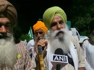 Farmers seek Delhi march as Haryana blocks route at Khanauri