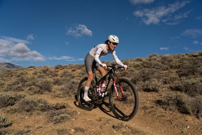 ‘8 plugs, 3 Co2 - still no luck’ – Rosa Klöser’s Leadville 100 bid ends in a car after tricky acclimatization following Tour de France Femmes