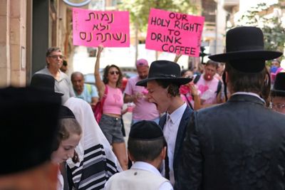 Sabbath cafe clash lays bare Israel faultlines