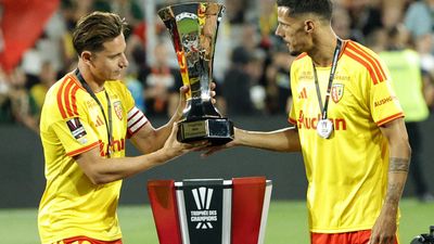 Lens defeat Paris Saint-Germain to claim second title this year