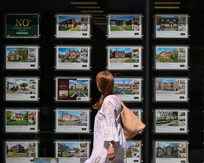 Government borrowing costs hit multi-year highs as markets fear inflation, and oil and gas prices rise – as it happened