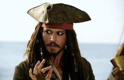 Johnny Depp 'in talks' for Pirates of the Caribbean 6