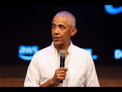 Quote of the Day by Barack Obama: ‘It's important to make sure that we're talking with each other in a way that heals, not in a...’ – How words heal and shape feeling of unity? Ex-US President’s powerful wisdom on need for empathy and respect