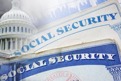 Student Debt Could Take a Chunk Out of Older Americans’ Social Security — Sanders, Warren Back New Bill to Stop It