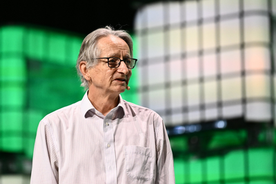 'Godfather of AI' Warns Tech Firms Are Selling AI That Will 'Do the Work of Workers Much Cheaper'