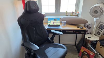 I've used Asus' ROG Courser chair for 2 months, here are 3 features I love and 1 that I don’t