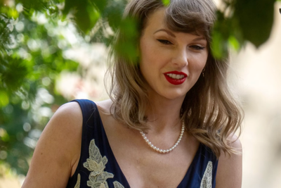 Taylor Swift Short Hair: Newlywed Pop Star Debuts Her Shortest Hairstyle In Years At U.K. Wedding
