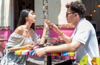 6 Signs a New Partner Is Rushing Financial Intimacy