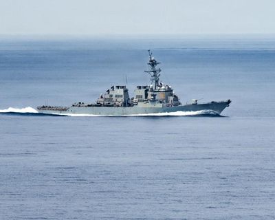 US navy destroyer adrift in South China Sea for four days after losing power