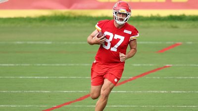 I’m Here For Movember, But August Is Apparently The Mustache Month For Travis Kelce