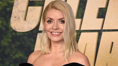 Holly Willoughby has the prettiest solution to dry lips – and fans think they've worked out the exact rose-tinted balm she uses