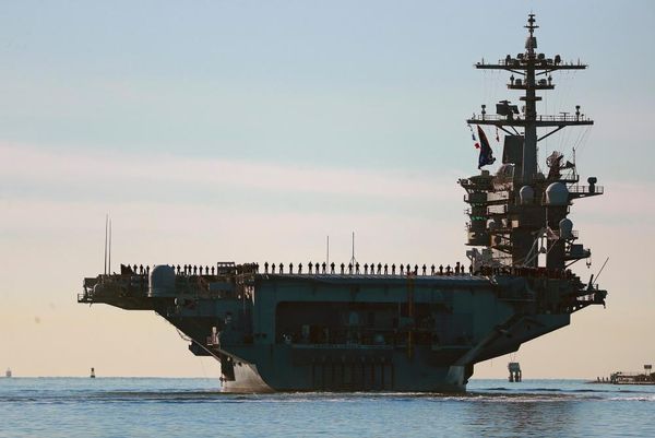 Trump dismisses USS Lincoln criticism and snaps at CNN reporter to ‘be quiet’
