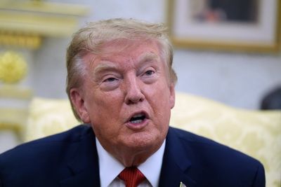 ‘You’re a loud, boisterous person, be quiet!’ Trump berates woman in Oval Office