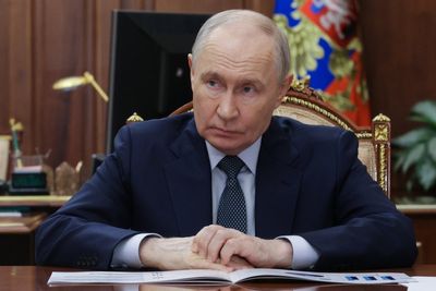 Putin could face new Russian revolution, ex-minister warned