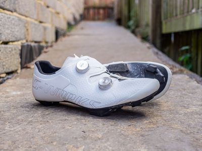 Specialized's S-Works Recon Evo are great shoes, but they come at a great expense