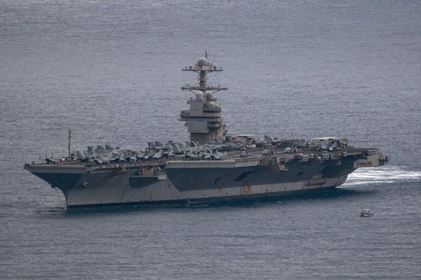 Critics blast Navy’s ‘beauty pageant’ redesign of aircraft carriers because Trump likes how the old ones looked