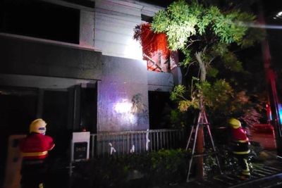 Couple and 30 cats die in Nonthaburi house fire