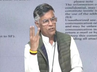 'Nathuram Godse was indeed an RSS member': Pawan Khera says 'Savarkar's grand-nephew told court'