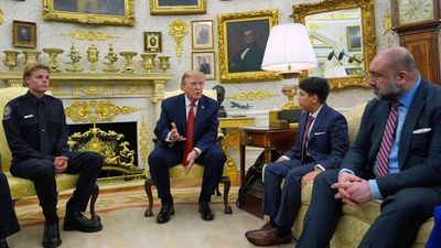 'What you did was incredible': Trump meets California's teenage lifeguard and the boy he rescued