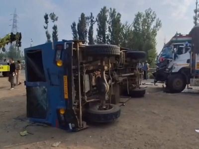 CRPF bunker vehicle overturns after collision with truck in Jammu and Kashmir, minor injuries reported